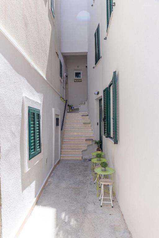 X Boutique Marinac Studio Apartments & Rooms Sibenik Ngoại thất bức ảnh
