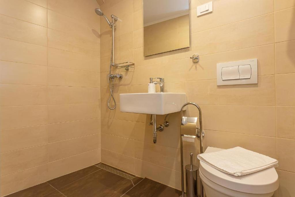 X Boutique Marinac Studio Apartments & Rooms Sibenik Ngoại thất bức ảnh